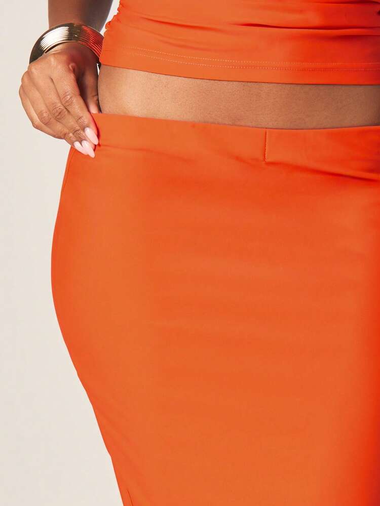 MISSGUIDED Women's Orange Halter Neck Crop Top And High Waist Bodycon Maxi Skirt Two Piece Coordinating Set With Keyhole Cutout