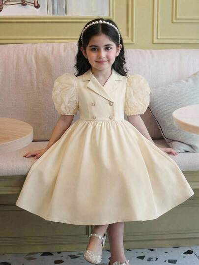 少女优雅玫瑰花3D网纱刺绣翻领花瓣袖拼接褶皱喇叭下摆纯色梭织连衣裙，杏色花童礼服，婚礼季