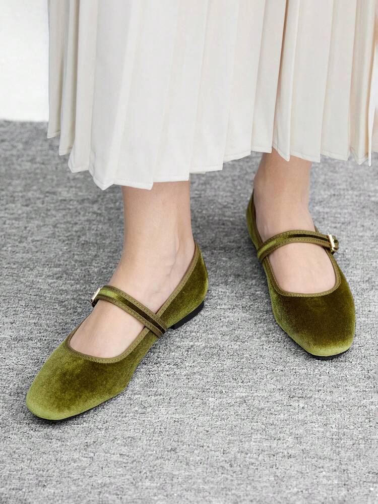 CUCCOO BIZCHIC Women Shoes Fashionable Women's Flat Shoes Comfortable Casual Versatile Holiday Dating Elegant Wear Metal Buckle Belt Design, College Style Wear, Commuting Daily, Dating Out Of The Street, Sweet Cool Style Women's Shoes Spring Shoes