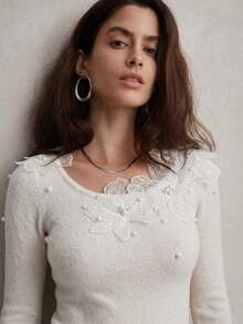 Anewsta Women's 3D Floral Fitted Premium T-Shirt - Beige - View 3