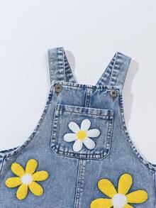 SHEIN Playful Pals 女童牛仔背带裤 夏季新款韩版时尚百搭 3D雏菊刺绣 舒适优质棉质牛仔布 日常基础款 上学装 度假棉质夏季服装 儿童牛仔背带裤 女童短裤 - 淺色水洗藍 - 查看 6