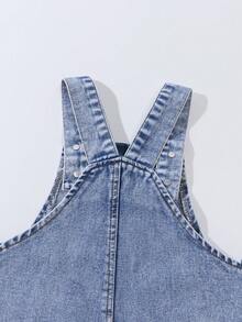 SHEIN Playful Pals 女童牛仔背带裤 夏季新款韩版时尚百搭 3D雏菊刺绣 舒适优质棉质牛仔布 日常基础款 上学装 度假棉质夏季服装 儿童牛仔背带裤 女童短裤 - 淺色水洗藍 - 查看 7