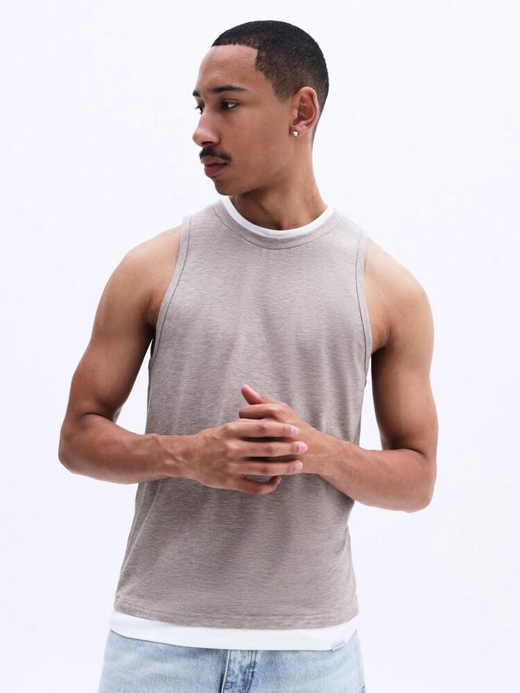 Débardeur sans manches à plusieurs épaisseurs et col rond