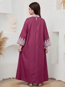 SHEIN 青少年女孩印花寬鬆 A 字版型 3/4 袖開衩下擺端莊連身裙 Abaya 阿拉伯風連身裙 - 酒紅色 - 查看 2