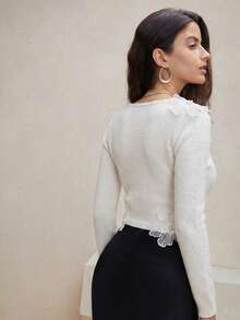 Anewsta Women's 3D Floral Fitted Premium T-Shirt - Beige - View 2