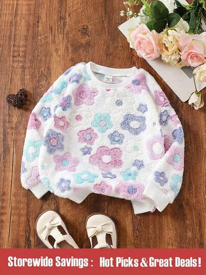 SHEIN Young Girl & Girl 花卉毛绒套头衫，适合搭配各种裤子、裙子和夹克，百搭且性价比极佳，适合日常穿着