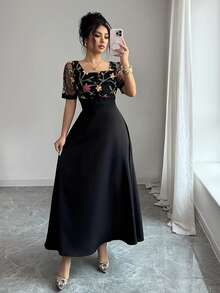 Elenzga 不对称设计方领刺绣腰部中长连衣裙 - 黑色 - 查看 1