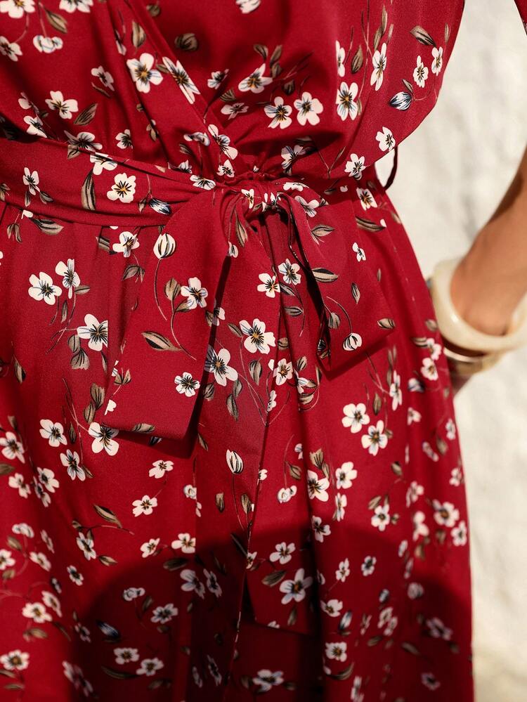 Plus Size Women's Summer Casual Vacation V-Neck Short Sleeve Red Ditsy Floral Print  Casual Vacation Dress With Belt,Summer Holiday,Spring Break Outfits ,Vacation Outfits Women ,Holiday Outfits For Women,Going Out Outfits,2026 New Clothes,Simple And Fashionable For Everyday Wear,Flowy Dress ,Suitable For Summer, Vacation, Daily Wear, Red Dresses For Women ,Beach Outfits For Women ,Wedding Guest Dress For Women ,Party Dresses