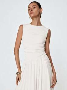 Aveloria Modichic White Minimalist Elegant Pleated Round Neck Sleeveless Dress - White - View 6