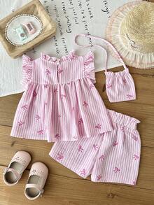 SHEIN 两件套女婴夏季套装，粉白条纹底色，蝴蝶印花，上衣带荷叶边领和飘逸袖子，搭配粉色斜挎包和松紧腰短裤，可爱又时尚，适合女童夏季外出穿着。 - 粉色 - 查看 2