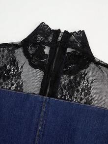 GlowEve Mono de mezclilla transparente de manga larga con parches de malla y cuello para mujer - Azul - Ver 6