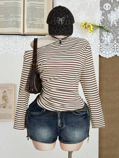 SHEIN ICON 女士加大码休闲条纹不对称肩部修身长袖T恤，米色休闲条纹长袖针织上衣