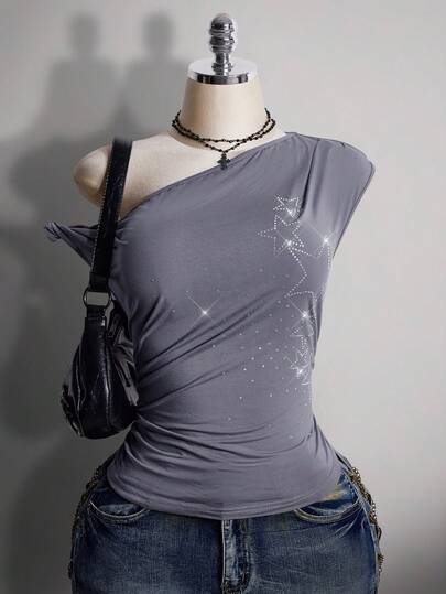 SHEIN ICON Plus Size Y2K Oblique Shoulder Star Rhinestone Vintage Sexy Knit Top, Streetwear, Casual, Oblique Shoulder Twist Knit Blouse