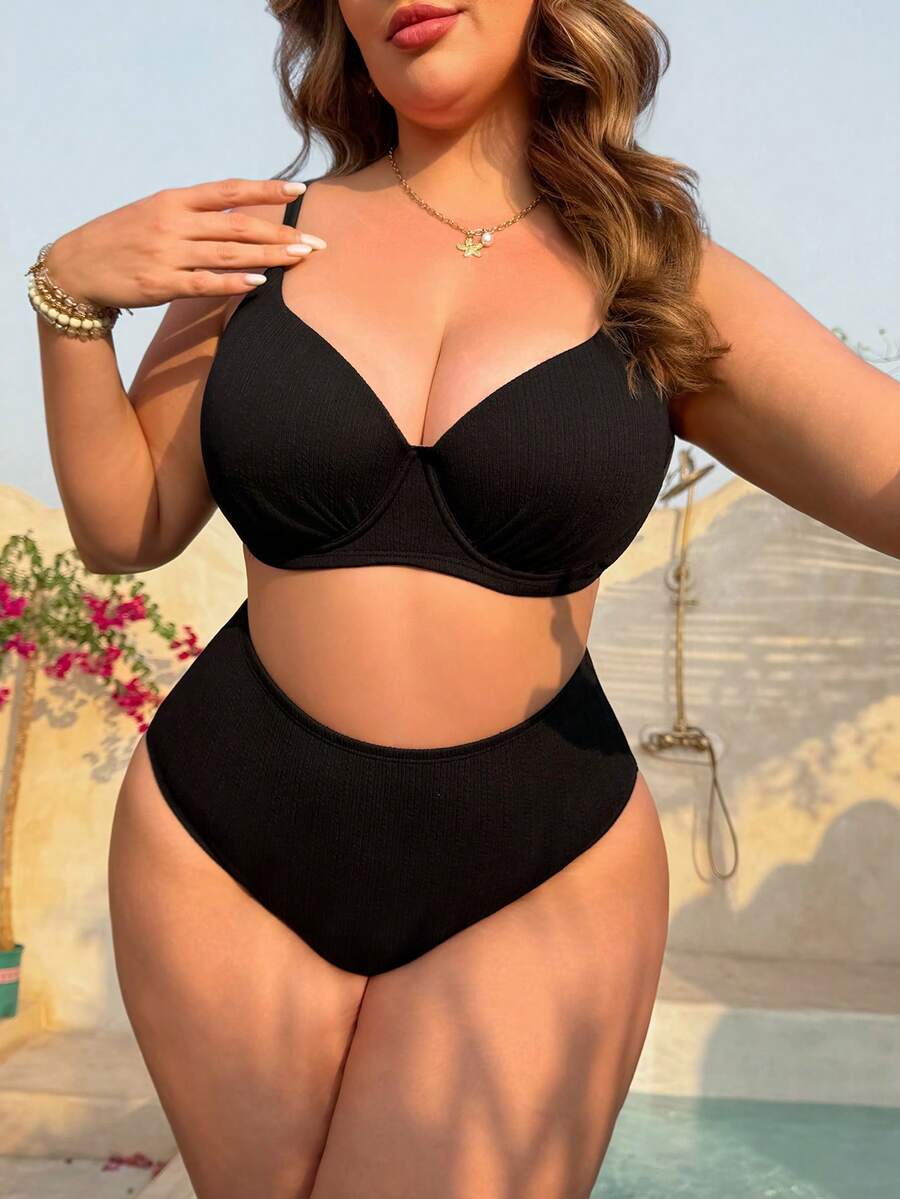 Swim Lushoire 大码女士极简主义沙滩度假休闲黑色纹理钢圈可调节肩带两件式泳衣套装 - 黑色 - 查看 1