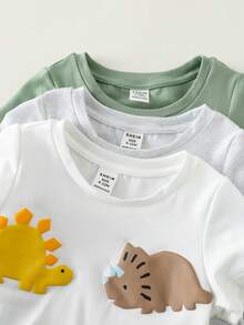 SHEIN 3件装男婴卡通3D恐龙图案柔软针织圆领T恤，适合夏季穿着 - 彩色 - 查看 6