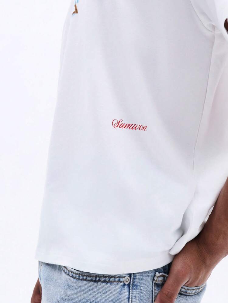 T-shirt coupe carrée à imprimé chaise de plage