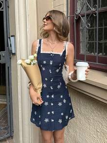 Serisse Đầm ngắn nữ cổ vuông, cài cúc đơn, không tay, thêu hoa, kiểu dáng thường ngày. - Nhiều màu - Xem 4