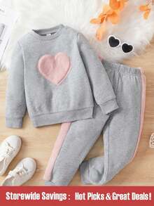 SHEIN Young Girl Heart Patched Sweatshirt & Contrast Side Seam Sweatpants - Grey - View 1