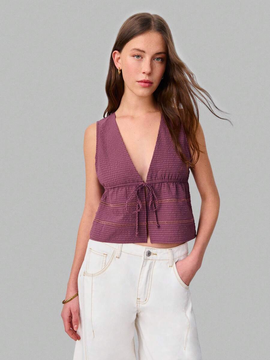 Nöista Top con cuello en V profundo, abertura frontal y lazo - Burdeos - Ver 1