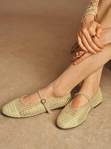 Rosivie Sandal đế bằng khoét rỗng kiểu dáng thường ngày - Vàng - Xem 8