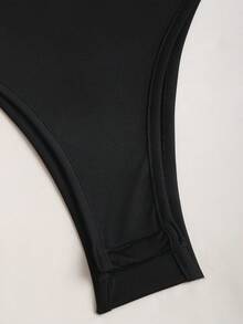 Sweetra Women's Metal Lock Necklace Choker, Suitable For Casual Vacation, Backless Bodysuit, Spring/Summer - Black - View 3