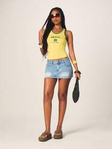 MISSGUIDED Camiseta sin mangas con cuello de pico y estampado de Río de Janeiro, con temática de la bandera de Brasil, para usar en vacaciones de verano - Amarillo - Ver 4
