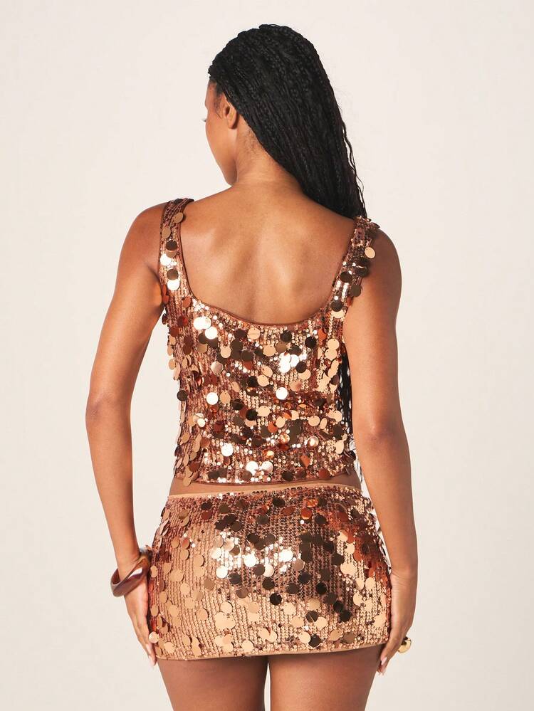MISSGUIDED Sequin Tank Top With Square Neckline And Wide Straps Party Clubwear Glamorous Holiday Sparkle Crop Top