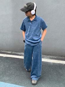 SHEIN Conjunto informal de niño preadolescente con camisa de polo de manga corta y jeans - Azul - Ver 1