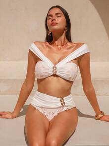 Swim Oasis Bộ đồ bơi cao cấp màu trơn, gồm áo bơi khoét eo phối kim loại, quần bơi tam giác cạp cao và váy maxi khoét eo dành cho nữ. - trắng - Xem 6