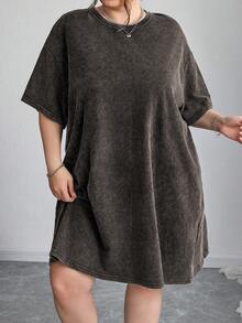 SHEIN CURVE+ 大码休闲卡通“坏女孩”英文印花连衣裙，女士夏季海滩装扮/沙滩裙/海滩度假装/海滩必备/毕业典礼/下午茶派对连衣裙，夏季吊带裙/乡村风/海滩度假装/海滩装/沙滩服饰 - 深灰色 - 查看 8