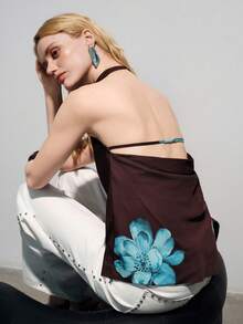 Aveloria Modichic Printed Plunging Neck Backless Asymmetrical Hem Slit Blouse - Multicolor - View 2