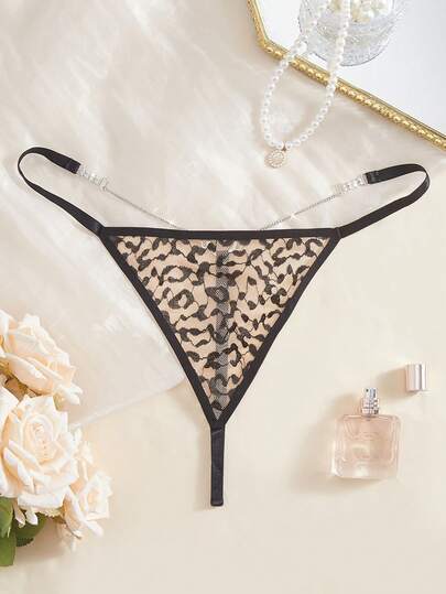 Calcinha fio dental feminina de renda, confortável, moderna e sexy.