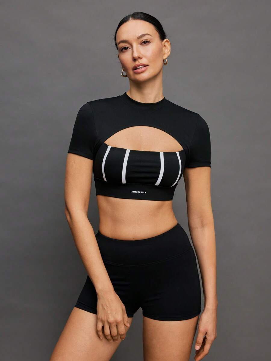 Activina Áo thun nữ tay ngắn cổ đứng, phối họa tiết khoét rỗng, in chữ, phong cách thường ngày, đa năng, thích hợp cho thể thao. - màu đen - Xem 1