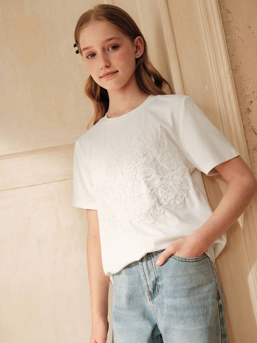 SHEIN 女童圆领白色T恤,刺绣贴片,休闲时尚百搭夏季T恤 - 白色 - 查看 1