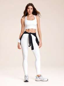 GLOWMODE DD+ FeatherFit™塑形支撑闪亮面料，如黄油般柔软不透，弹力紧致交叉背带设计，可拆卸胸垫，露脐背心，适合低强度瑜伽、普拉提、日常运动穿着 - 白色 - 查看 9