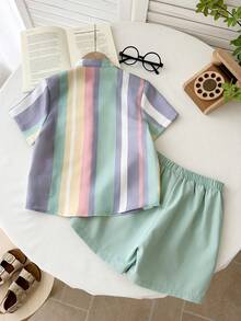 LMoss Kids 2件套男婴休闲学院风舒适时尚简约百搭柔软宽松韩版条纹彩色短袖衬衫上衣和绿色短裤，适合日常、上学、度假、派对穿着，春夏皆宜。 - 彩色 - 查看 3