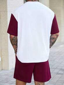 Manfinity Homme Conjunto de camiseta y pantalones cortos de verano casual para hombres con estampado de letras y parches de colores contrastantes - Blanco - Ver 2