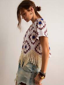 Freevana Áo thun tay ngắn ren móc họa tiết hình học phong cách Boho miền Tây – Cổ tròn, dáng rộng, cổ chữ V, viền tua rua, áo kiểu nữ thường ngày cho lễ hội Coachella, phong cách cao bồi, rodeo, kỳ nghỉ hè. - Nhiều màu - Xem 4