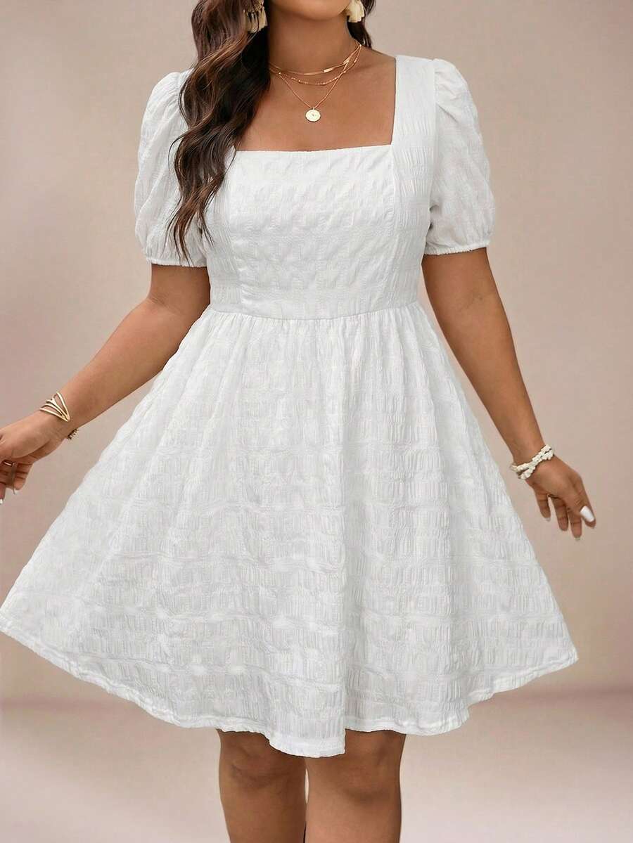 SHEIN VCAY 大码女式纯色短款泡泡袖方领连衣裙