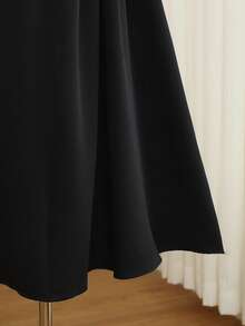 Modelyn Asymmetrical Patchwork High Waist Slimming Flared Skirt, Plus Size - Black - View 6