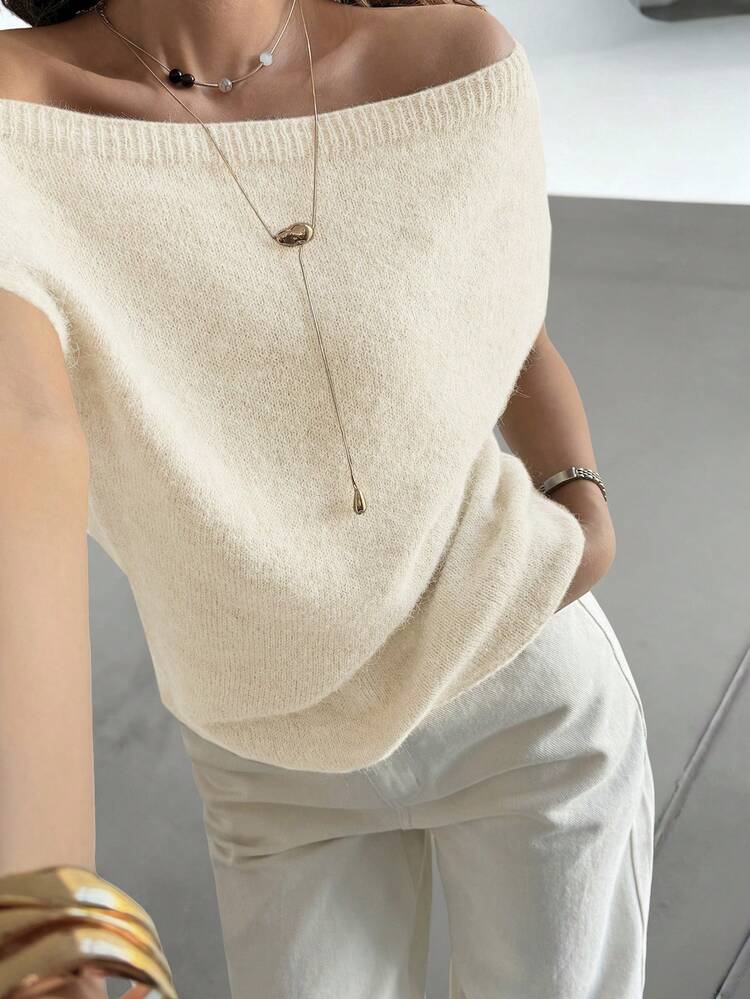 Women's Elegant Asymmetrical Shoulder Short Sleeve Off Shoulder Sweater