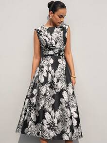 Aveloria Modichic 新款优雅高贵女士约会之夜奢华简约精致提花面料圆领无袖收腰喇叭裙 - 彩色 - 查看 4