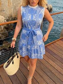 Dripcurv Plus-Size Women's Summer Blue Floral Print Dress, Spring Outfit, Lace Dress, Bow Tie, Blue Dress, Holiday Outfit, Beach Dress Dresses For Women Picnic Dresses For Women Santorini Outfit For Women Amalfi Coast Dress Resort Dresses For Women - Blue and White - View 5