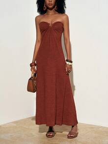 Zivah 棕色褶皱连衣裙，饰有金属环，适合音乐节、复活节、圣帕特里克节、情人节、约会、西式风格、游牧风格、生日派对、毕业典礼、学院风、学生装、休闲外出、百搭、度假、邮轮旅行、海滩、日光浴、潮流、街头风、婚礼宾客、通勤、早午餐、机场、派对、节日外出、办公穿着等场合。 - 棕色 - 查看 10