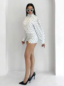 Shopreo 女士波尔卡圆点印花长袖拉链夹克和短裤休闲宽松两件套 - 彩色 - 查看 6