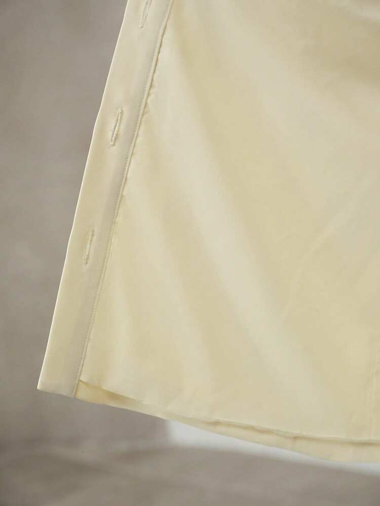 SOLID FLAP POCKET BUCKLE BELTED SLEEVELESS JACKET