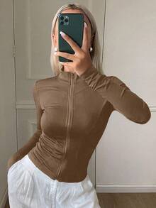 DAZY 女士长袖修身休闲运动开衫上衣，夏季街头休闲轻薄外套 - 卡其色 - 查看 3