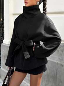 SHEIN EZwear 女士保暖外套：黑色双扣设计，高腰束腰，宽长袖 | 休闲落肩款式 女士黑色休闲外套，适合秋冬季节 - 高领，束腰，落肩设计，宽长袖，保暖舒适 - 黑色 - 查看 1