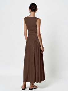 Aveloria Modichic Đầm trắng tối giản thanh lịch xếp ly cổ tròn không tay - Cà phê - Xem 5