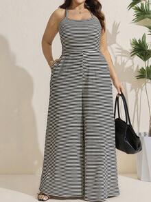 Comfylo 大码女装夏季返校季服装、条纹女装夏季服装、带口袋的阔腿休闲复古服装、返校季商务休闲装、修身连体裤、复古风音乐节连衣裙。条纹连体裤，花卉立体纹理面料，实用口袋，适合办公室、音乐节、乡村音乐节、休闲度假穿着。条纹无袖连体裤、背带连体裤，适合音乐节、乡村音乐节、休闲度假穿着。实用口袋，夏季女装，沙滩装，夏季度假装，度假装，黑白连体裤，阔腿连体裤，阔腿夏季连体裤，阔腿裤，高腰女装，夏季女装，度假套装，休闲连衣裙，夏季女装套装，夏季女裤，夏季女装套装。 - 黑色 - 查看 1